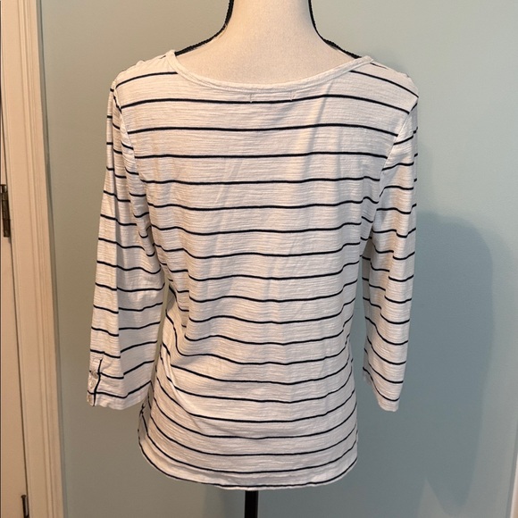 GAP Blouse - Picture 2 of 2